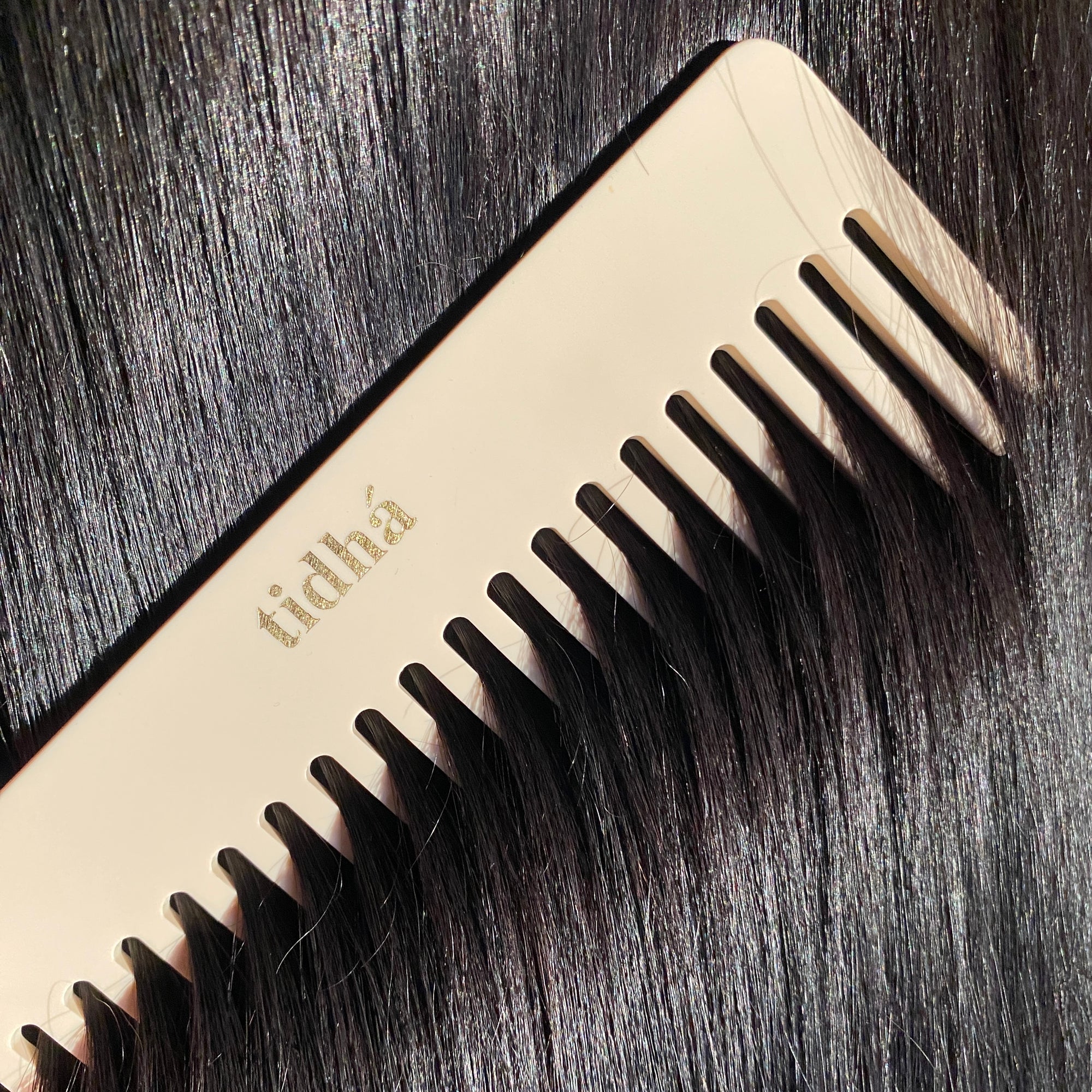 The Daily Detangler Hair Comb