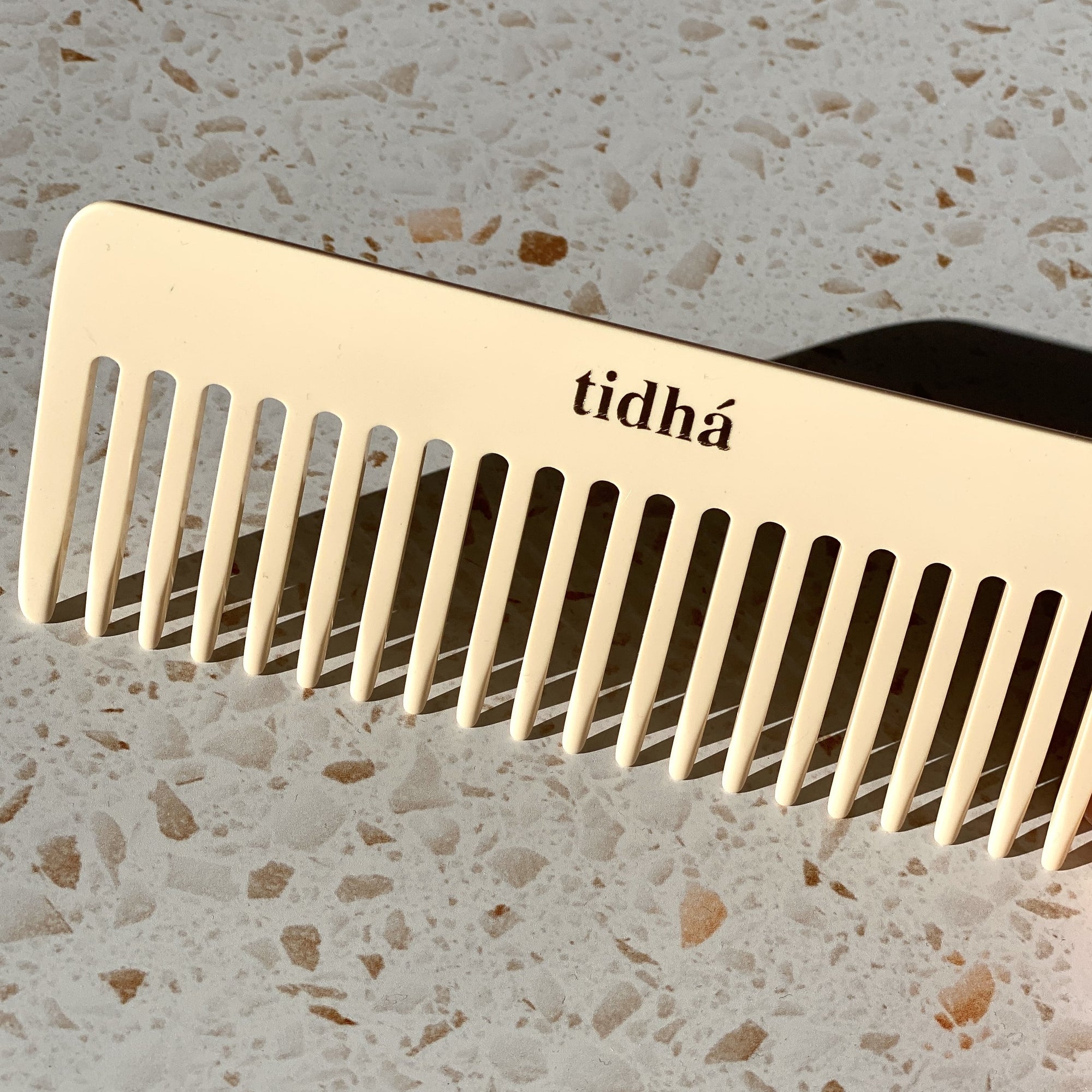 tidha daily detangler large hair comb